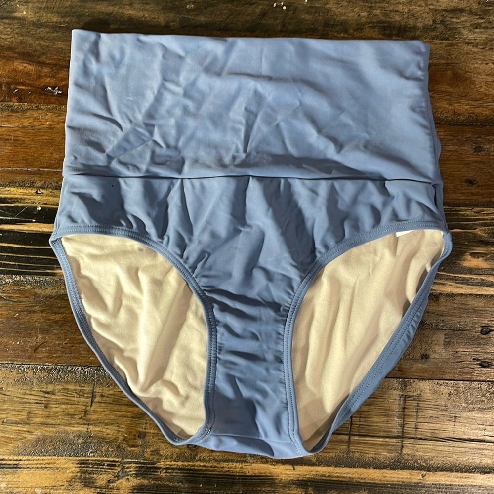 DM Fashion high waist bikini bottoms with great coverage on the derrière & gut!